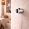ATTACCO-MURO-DOCCINO-LEVANTE-INOX ATTACCO MURO DOCCINO LEVANTE INOX Ambientata 1 100x100