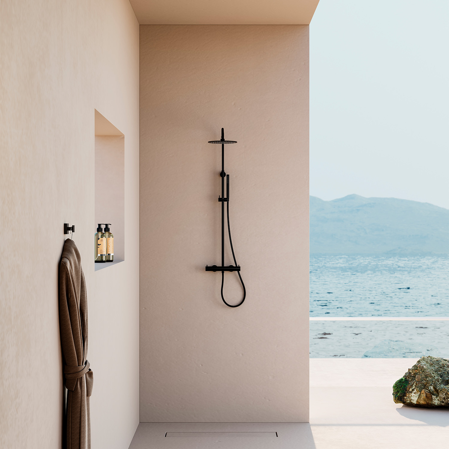 DOCCIA-PARETE-LEVANTE-TERMOSTATICA-NERA-ambientata - SINED | Docce in piscina | Lettini da giardino | Caminetti elettrici! Infrarossi