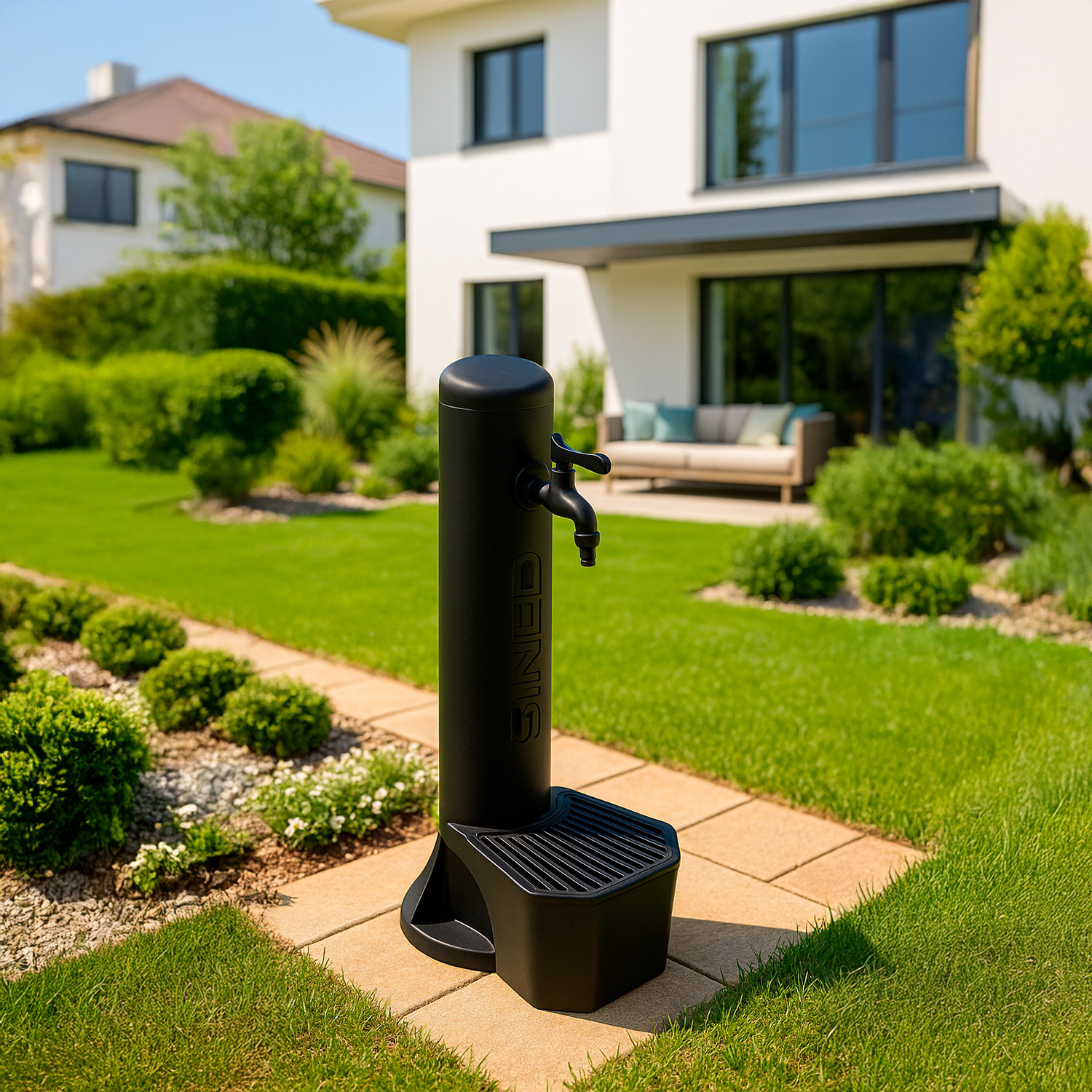 KIT-FONTANA-TRITONE-NERO-ambientata - SINED | Docce in piscina | Lettini da giardino | Caminetti elettrici! Infrarossi